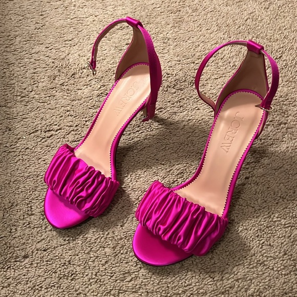 SOLD - J. Crew Rylie Ruched heels - Picture 2 of 9